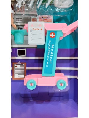 Brinquedo Boneca Medica com Acessorios Incluindo Carrinho Medico com Rodinhas