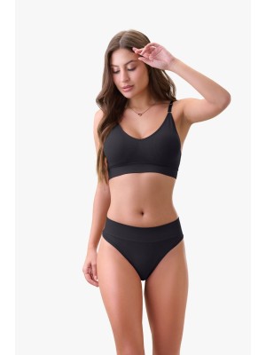 Sutiã Preto Adulto M Sem Costura com Bojo Estruturado e Alças Removíveis, Confortável, Versátil e Ideal para Uso Diário